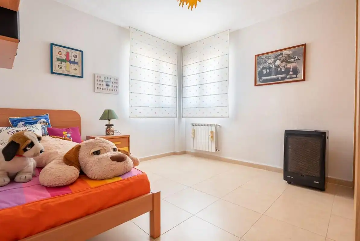Habitación de Casa o chalet en venta en Titulcia con Aire acondicionado, Calefacción y Jardín privado
