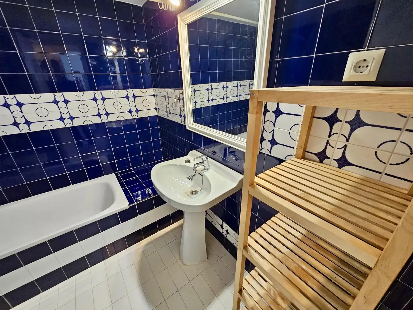 Baño de Piso en venta en Sant Pol de Mar con Terraza, Balcón y Piscina comunitaria