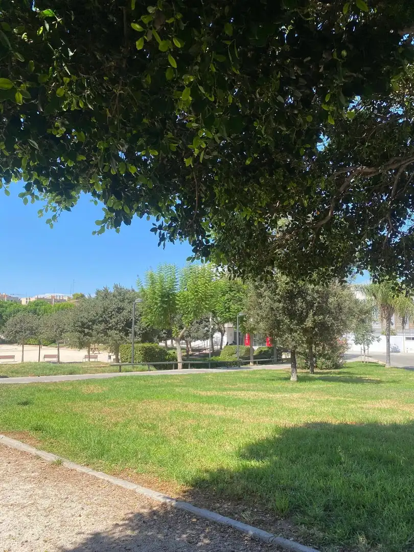Vista exterior de Apartament de lloguer en Mislata amb Aire condicionat, Calefacció i Parquet