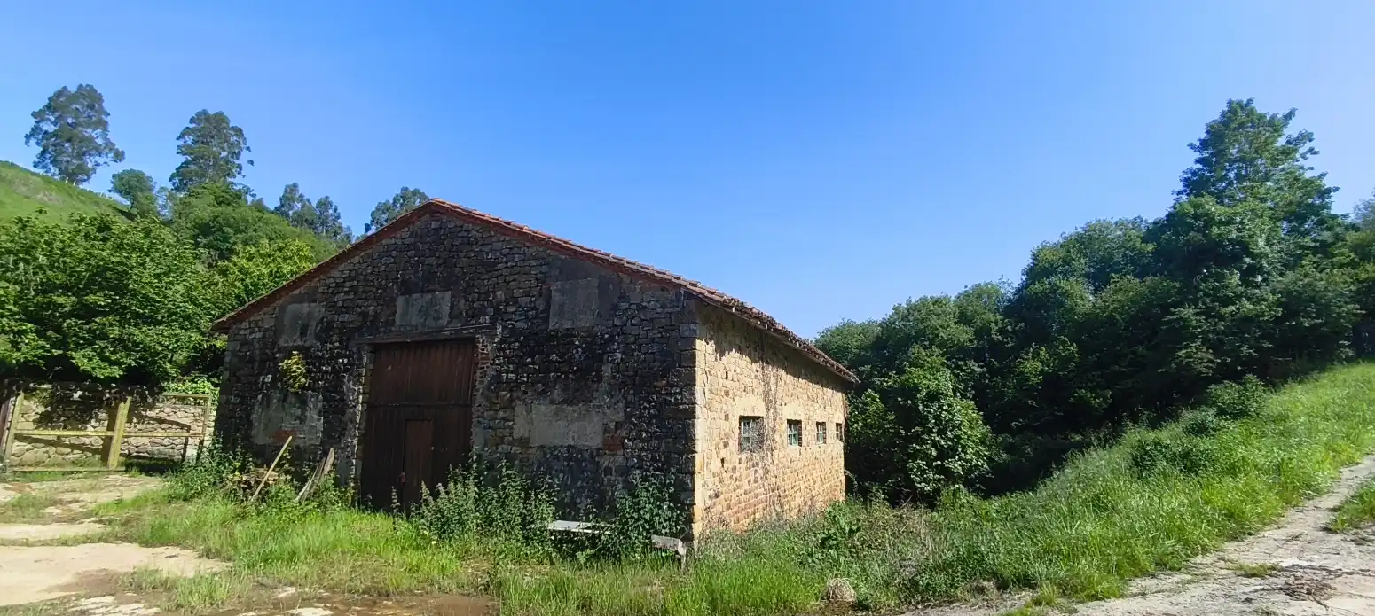 Casa amb jardí en venda a Cabezón de la Sal - Las Tueras, imagen 2