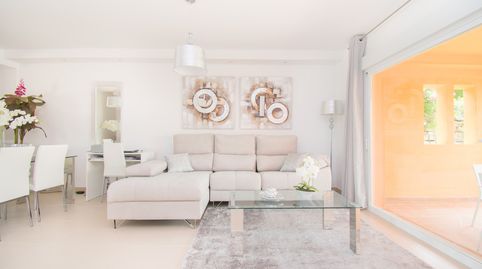 Foto 5 de Casa adosada en venta en El Paraíso, Benahavís