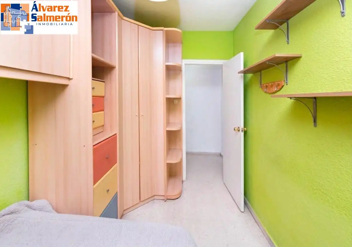 Bedroom of Flat for sale in Granada