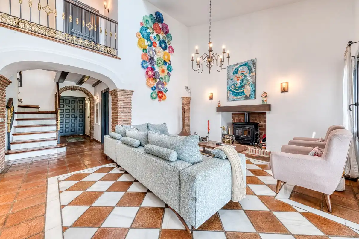 Sala d'estar de Casa o xalet en venda en Casares amb Aire condicionat, Jardí privat i Terrassa