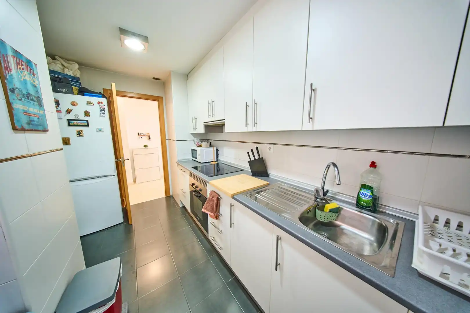 Küche von Wohnung zum Verkauf in Granada mit Heizung, Privatgarten und Gemeinschaftspool