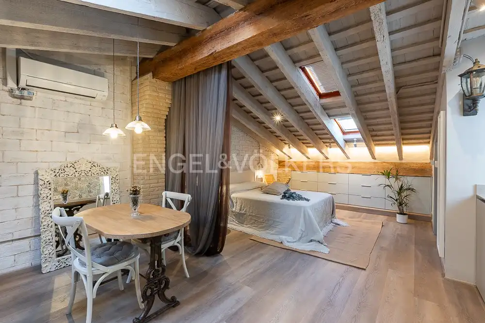 Bedroom of Flat for rent in Valencia  with Air Conditioner, Heating and Parquet flooring