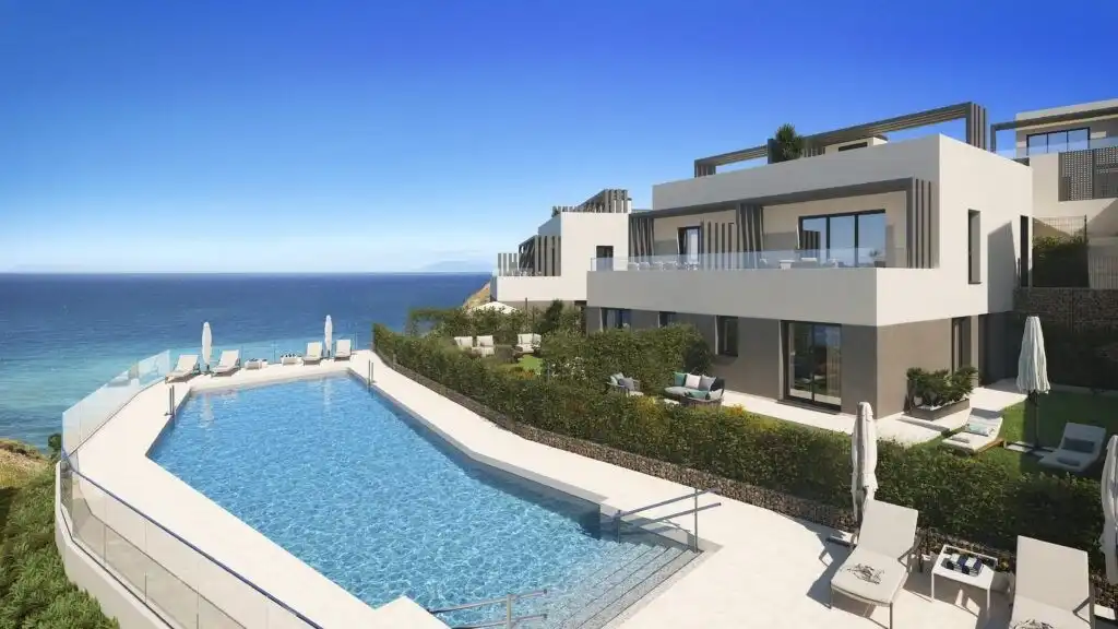 Swimming pool of Houses for sale in Vélez-Málaga  with Air Conditioner, Heating and Private garden