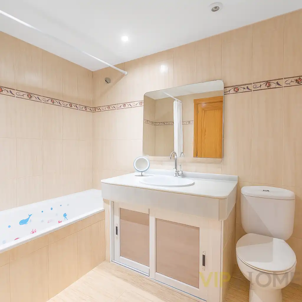 Baño de Casa adosada en venta en Santa Cristina d'Aro con Calefacción, Terraza y Trastero