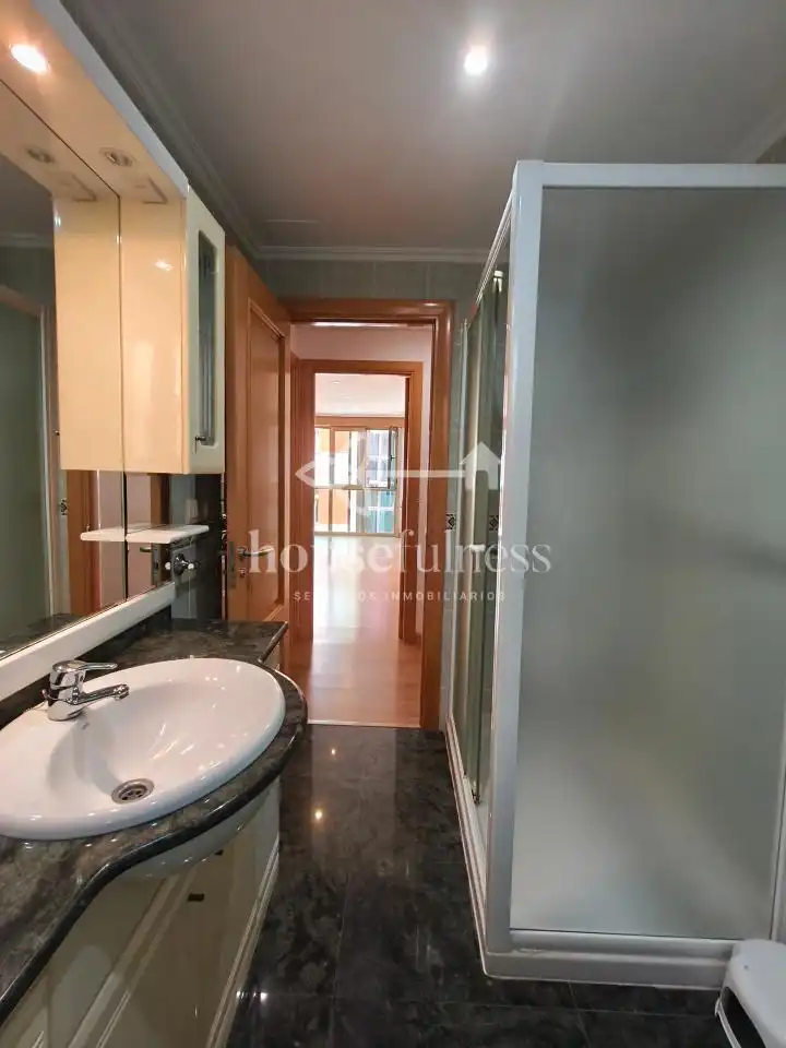 Bathroom of Flat for sale in Ferrol  with Heating and Terrace