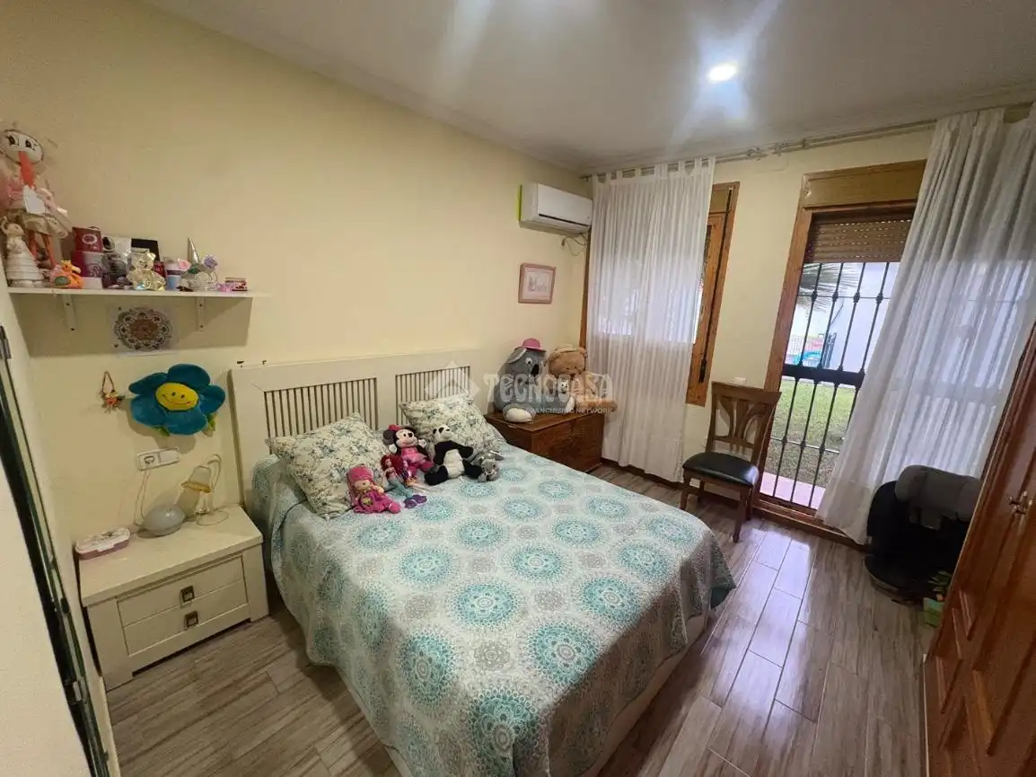 Dormitori de Casa o xalet en venda en Espartinas Pueblo