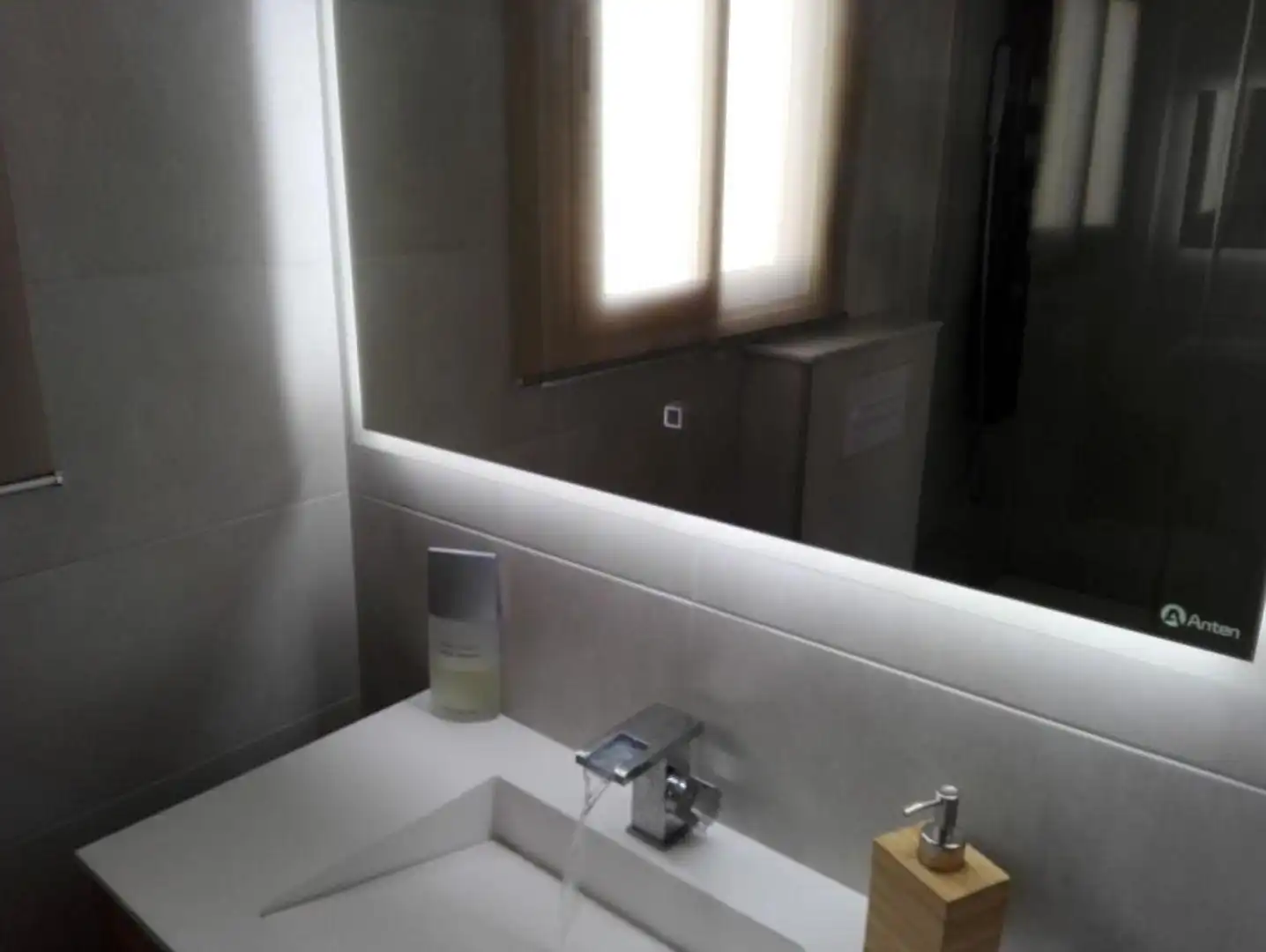 Bathroom of Attic for sale in Barcelona  with Air Conditioner and Terrace