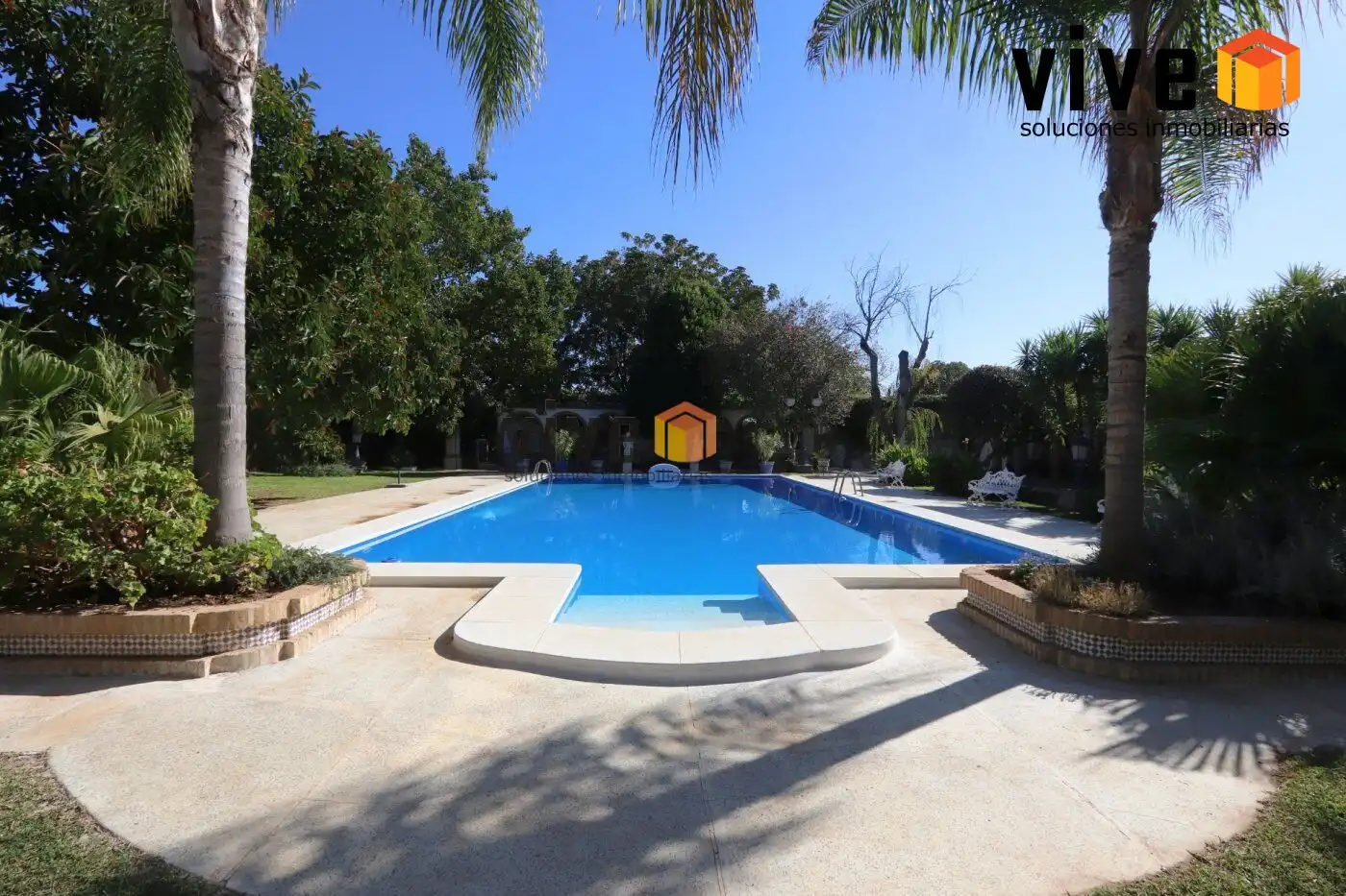 Swimming pool of Houses for sale in Espartinas  with Air Conditioner, Heating and Terrace