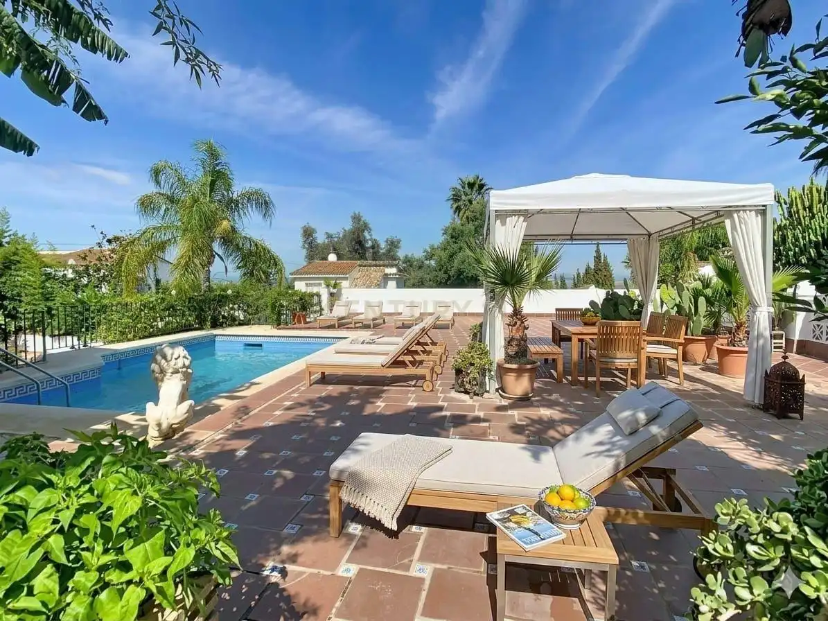 Chalet con piscina en venta en Calle Oloroso, 17, Alhaurín de la Torre, Spain, imagen 3