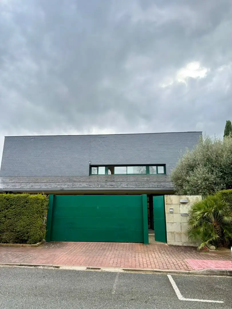 Vista exterior de Casa o chalet en venta en Valle de Egüés / Eguesibar con Jardín privado y Terraza