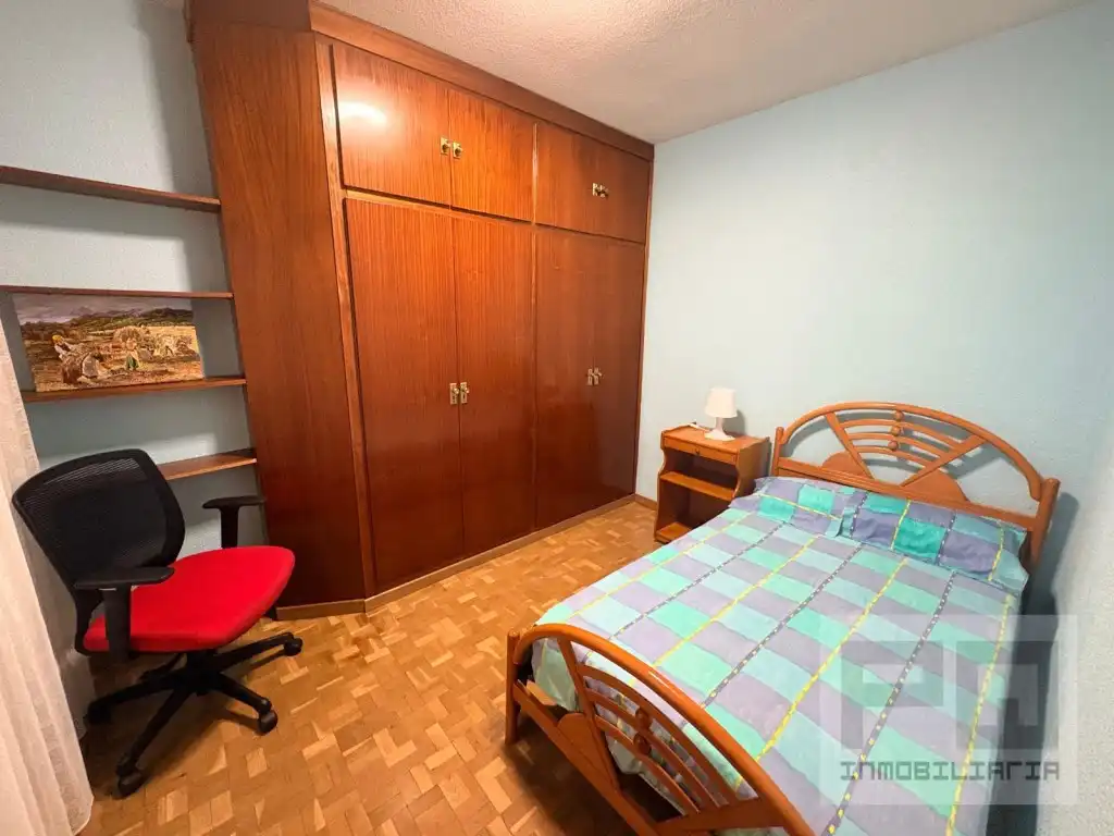Bedroom of Flat for rent in Las Navas del Marqués 