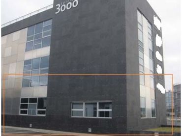 Oficina en venda a Alisal - San Román