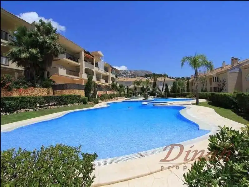 Vista exterior de Apartament en venda en Altea amb Aire condicionat, Calefacció i Piscina comunitària