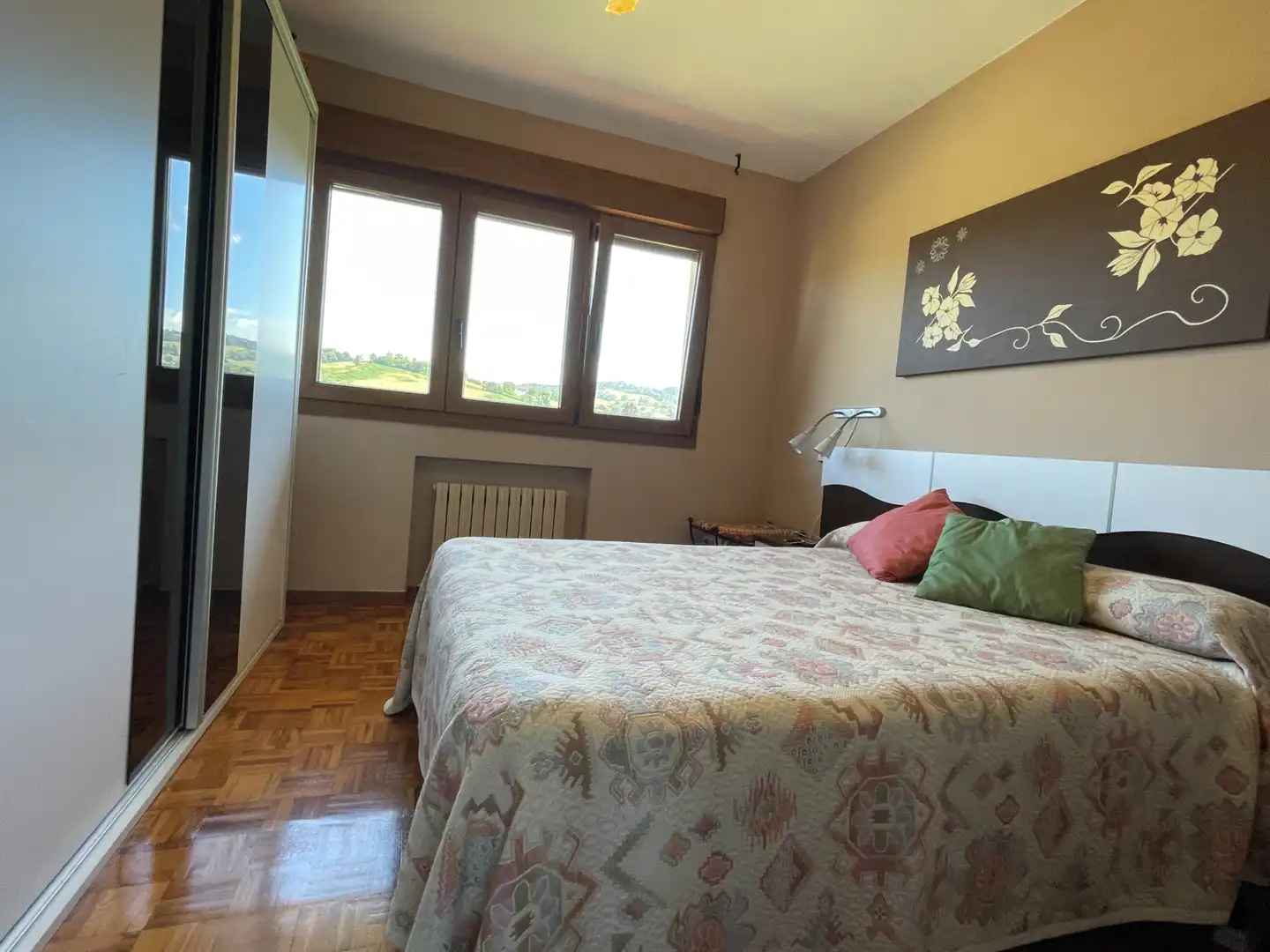 Habitación de Casa o chalet en venta en Gijón  con Calefacción, Jardín privado y Terraza