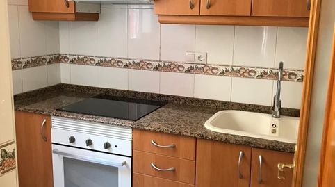 BAJO VIVIENDA DE 3 HABITACIONES, EXCELENTE INVERSION CON SENTIDO., imatge 3