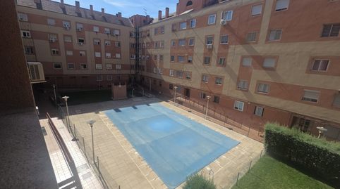 VIVIENDA EN VENTA EN EL BERCIAL. 4 DORMITORIOS, GARAJE, TRASTERO Y PISCINA COMUNITARIA