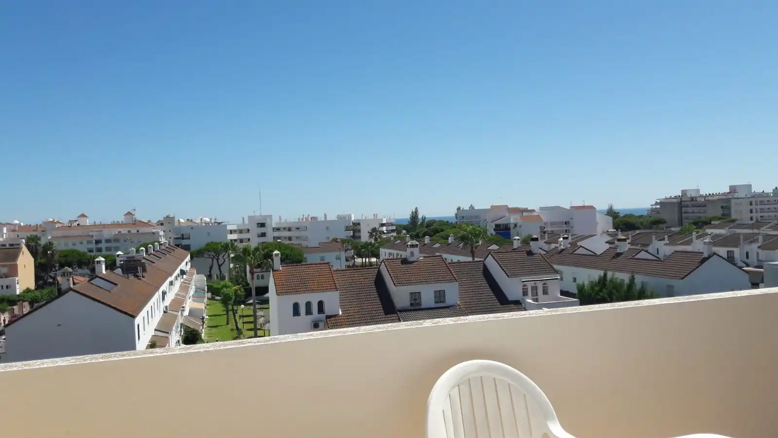 Vista exterior de Ático de alquiler en El Portil con Aire acondicionado, Terraza y Amueblado