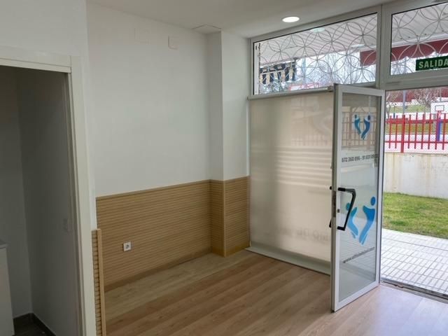 Premises to rent in Majadahonda  with Air Conditioner