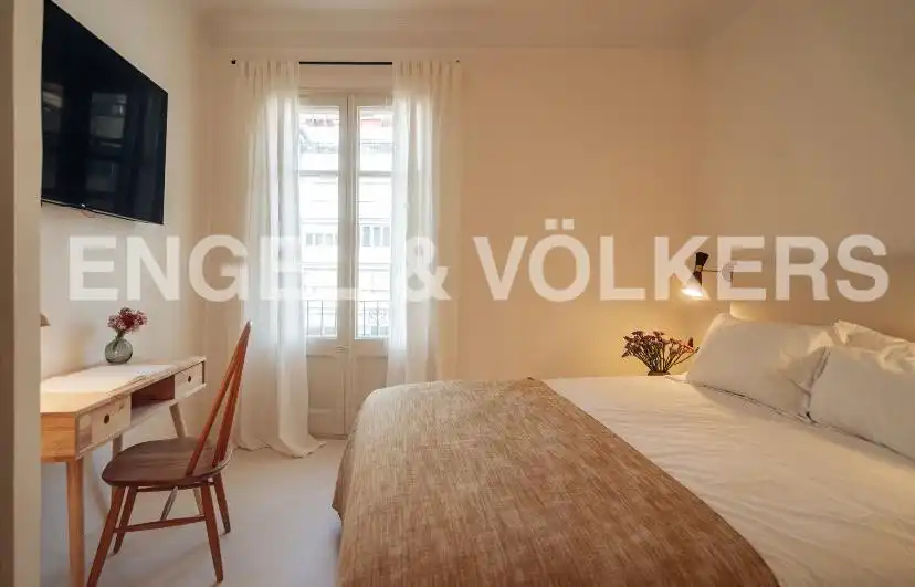 Schlafzimmer von Wohnung zur Miete in Barcelona mit Klimaanlage, Heizung und Balkon