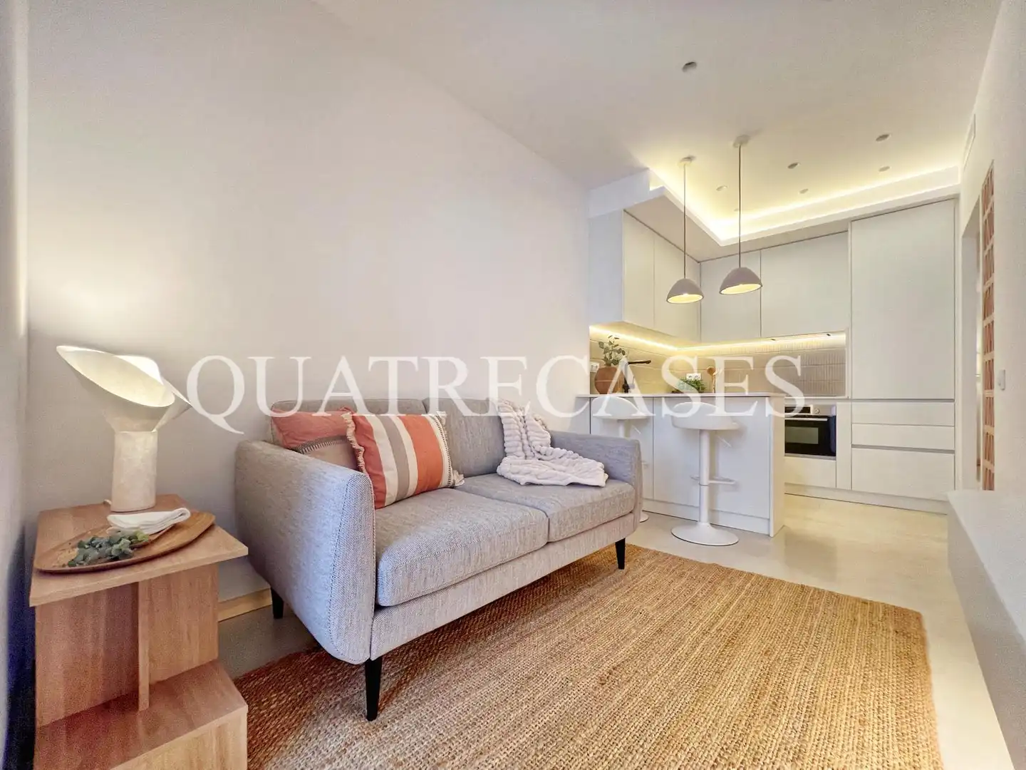 Sala de estar de Piso en venta en Barcelona con Aire acondicionado, Calefacción y Amueblado