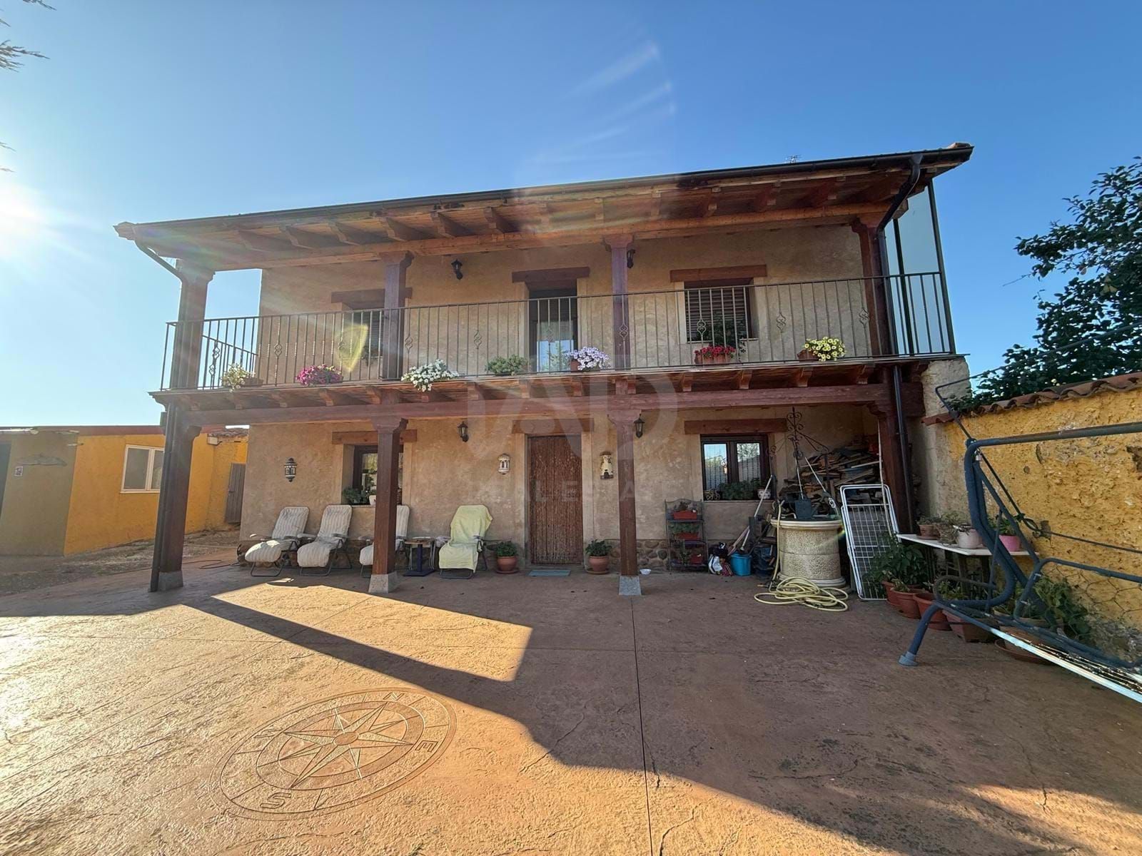 Vista exterior de Casa o chalet en venta en Villaquilambre con Terraza