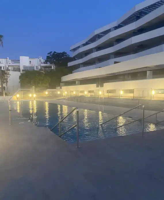 Piscina de Apartamento en venta en Torremolinos con Aire acondicionado, Jardín privado y Trastero