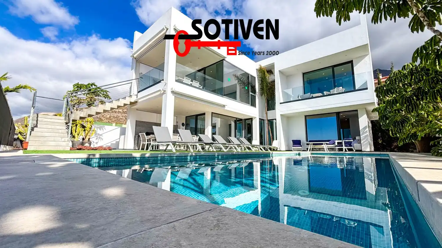 Vista exterior de Casa o chalet en venta en Adeje con Jardín privado, Terraza y Piscina
