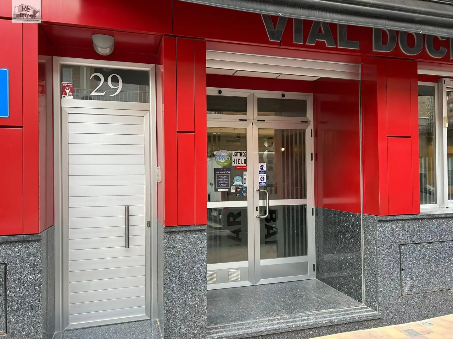 Local commercial à louer à Núcleo Urbano, imagen 14