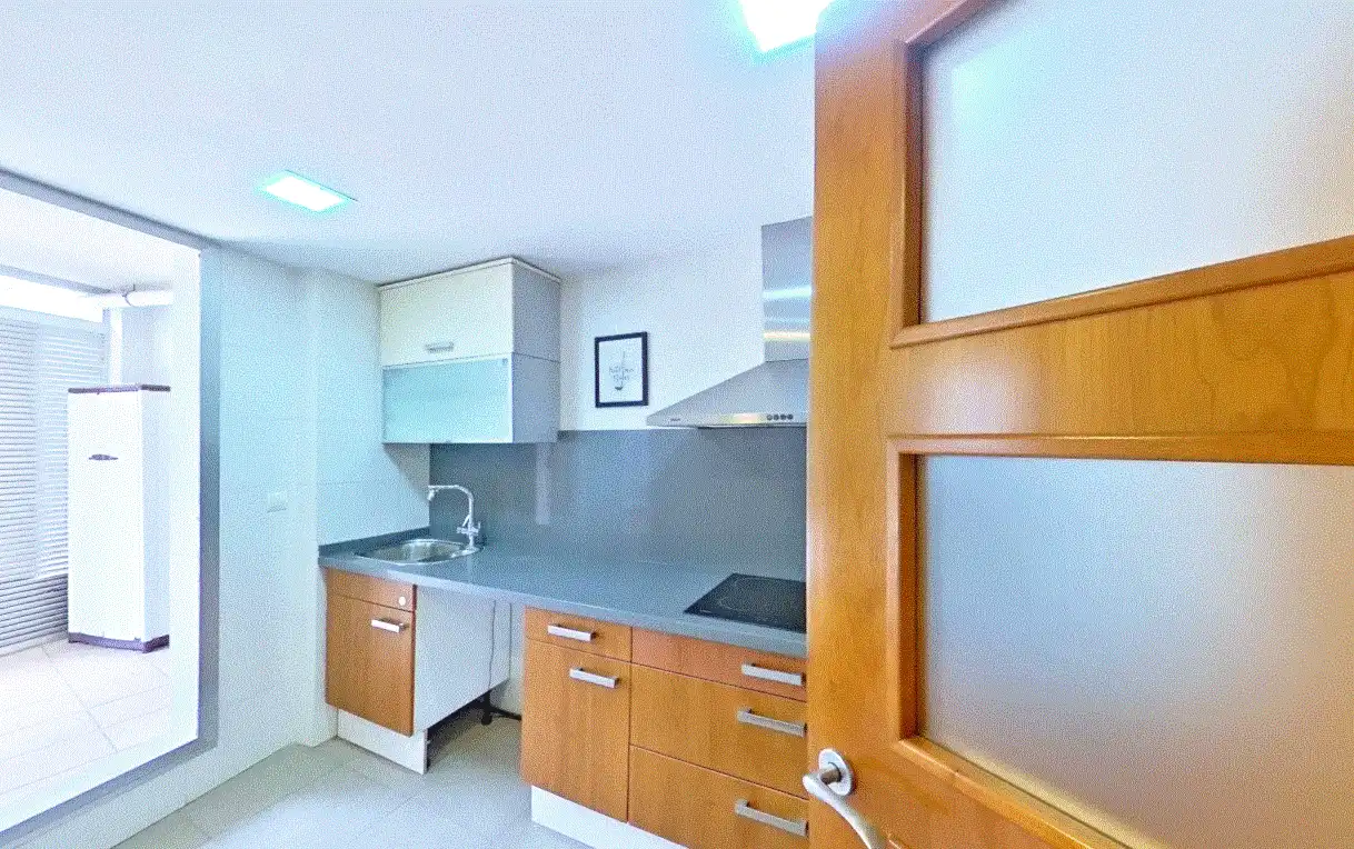 Cocina de Dúplex en venta en  Valencia Capital con Aire acondicionado, Calefacción y Jardín privado