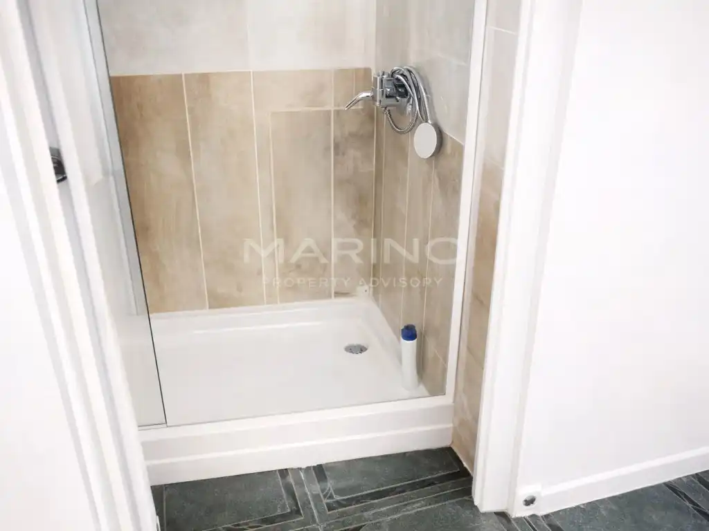 Baño de Piso en venta en Barcelona con Aire acondicionado, Terraza y Amueblado