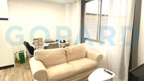 Sala d'estar de Apartament de lloguer en  Madrid Capital amb Aire condicionat, Forn i Rentadora