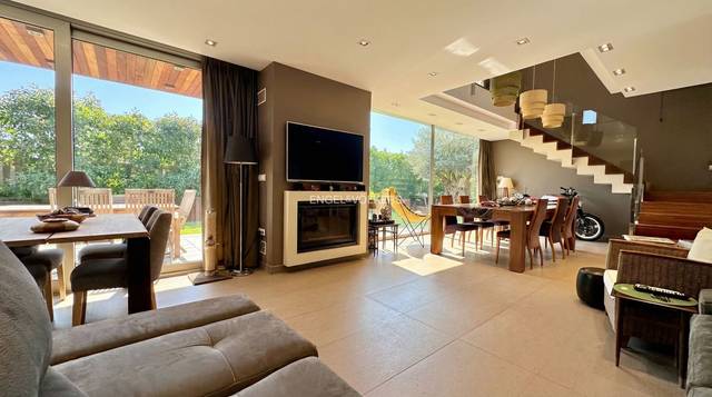 Casa-chalet en Venta en Carrer Mas del Reig, 23 en Quatre Camins