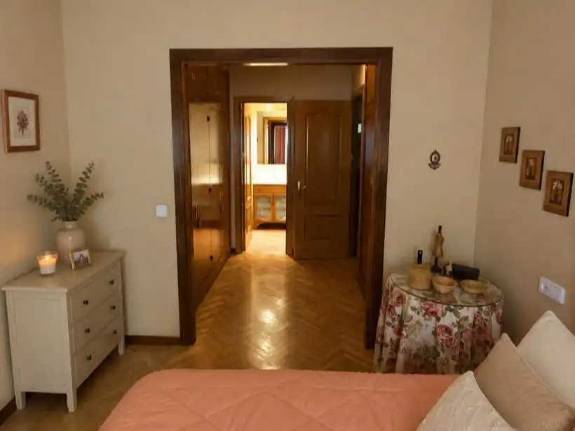 Bedroom of Flat for sale in  Madrid Capital  with Balcony