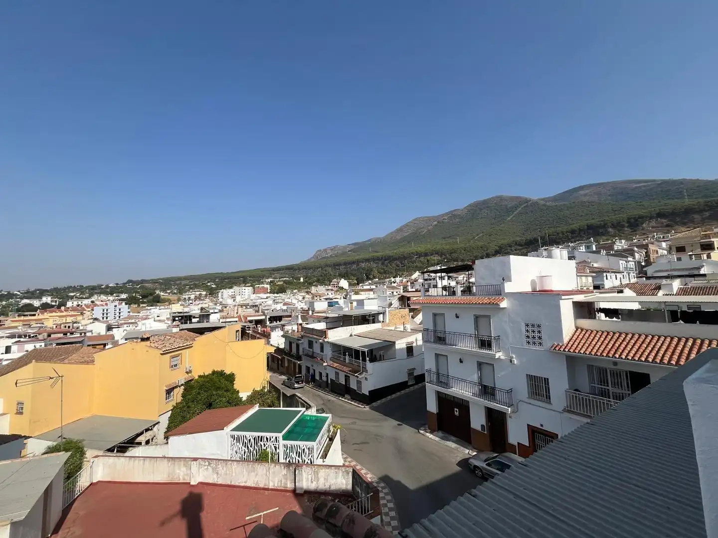 Vista exterior de Pis en venda en Alhaurín El Grande amb Terrassa i Balcó