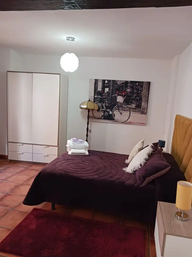 Habitación de Apartamento de alquiler en Granada con Amueblado