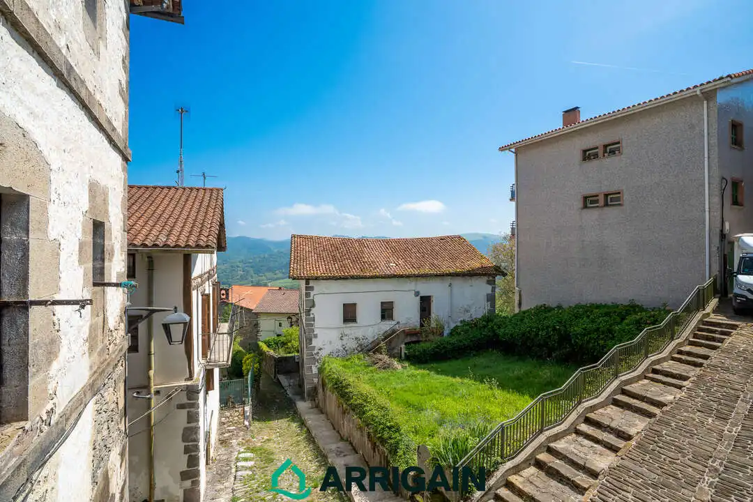 Vista exterior de Casa o xalet en venda en Aia amb Calefacció, Jardí privat i Traster