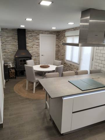 Casa adosada en Venta en Txarrakea Kalea en Abetxuko