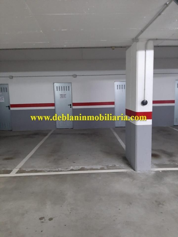 Parking of Garage to rent in Arteixo