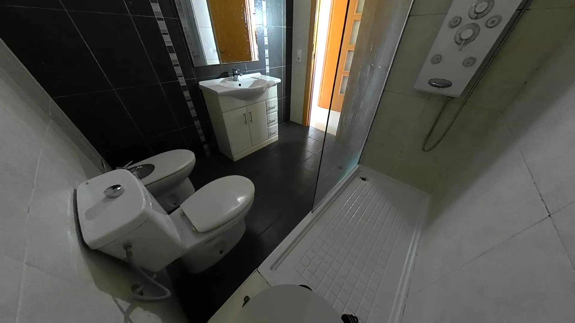 Bathroom of Flat for sale in Aldaia