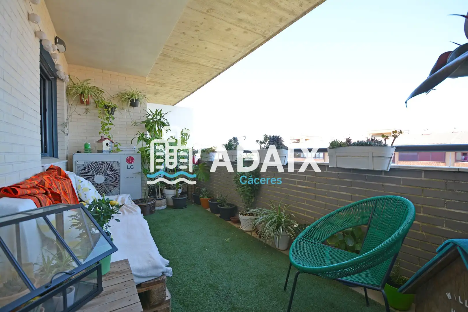 Garden of Flat for sale in Cáceres  with Air Conditioner, Heating and Terrace