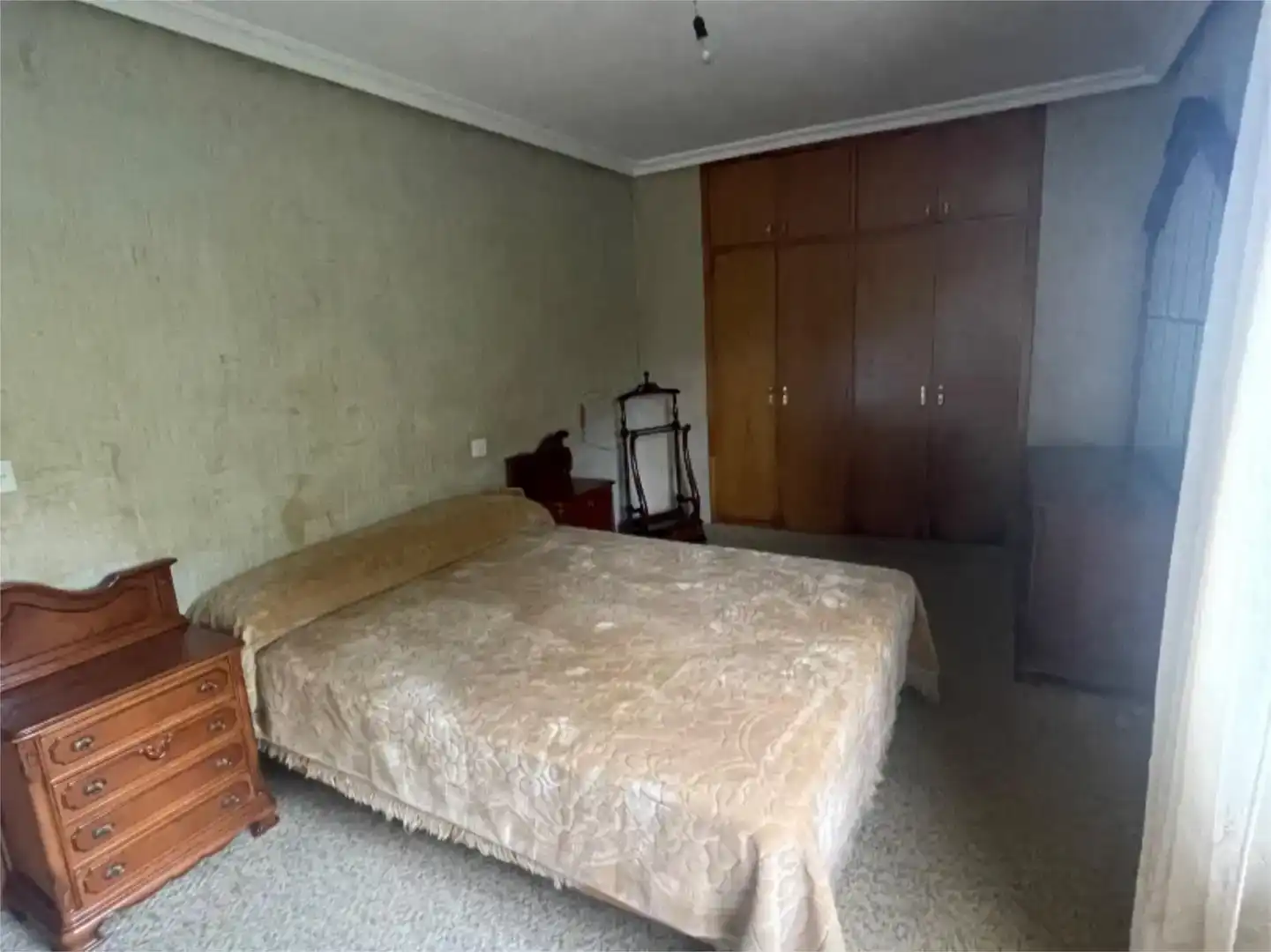Bedroom of Flat for sale in Avión