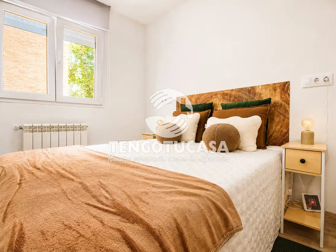 Bedroom of Flat for sale in Madrid  with Air Conditioner, Heating and Terrace