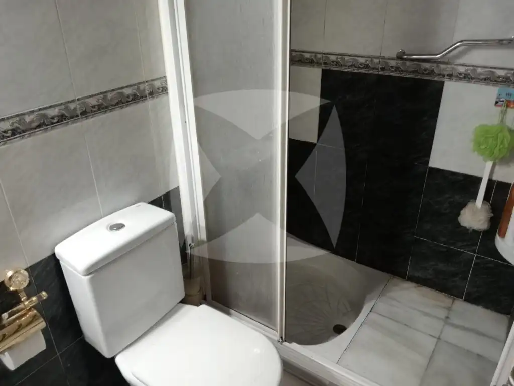 House with balcony for sale in Calle Cespedes, imagen 29