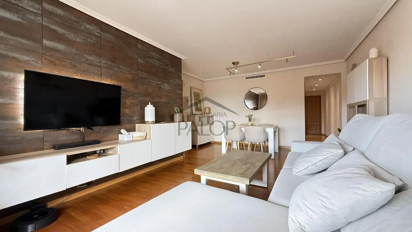 Sala d'estar de Pis en venda en Carcaixent amb Parquet, Terrassa i Traster