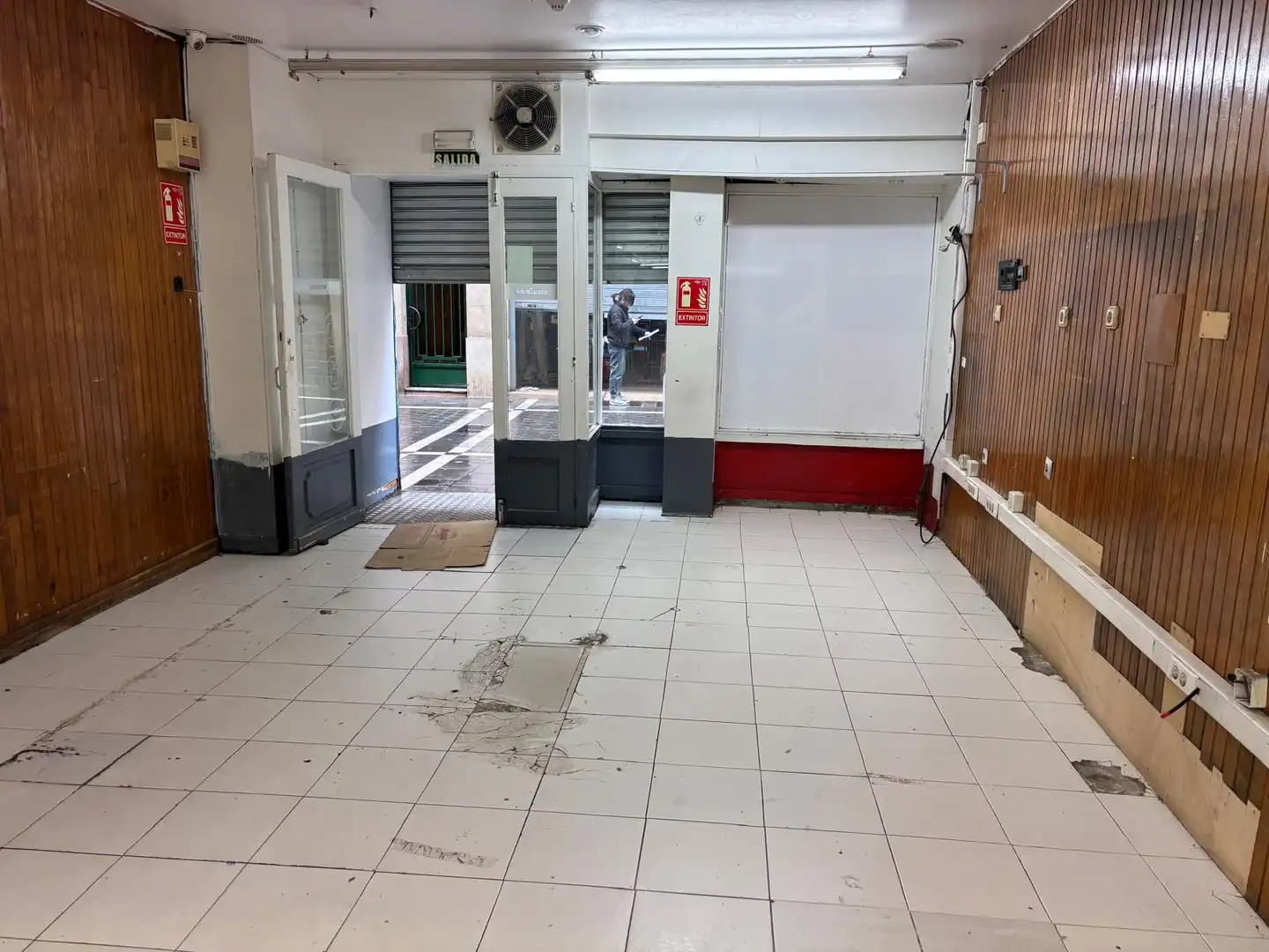 Geschaftsraum zur Miete in  Pamplona / Iruña
