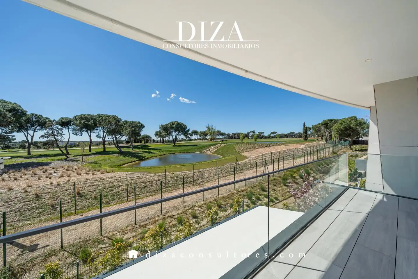 Exterior view of Duplexes for sale in Pozuelo de Alarcón  with Air Conditioner, Heating and Private garden