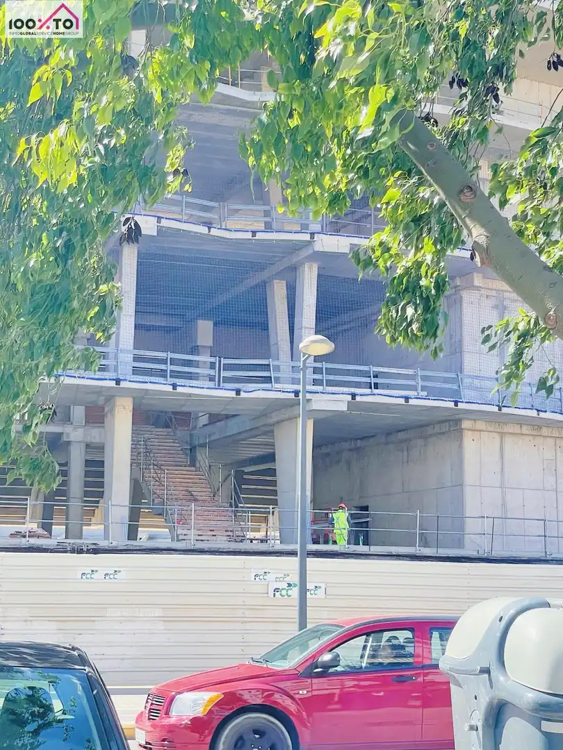 Exterior view of Commercial properties for rent in Valencia